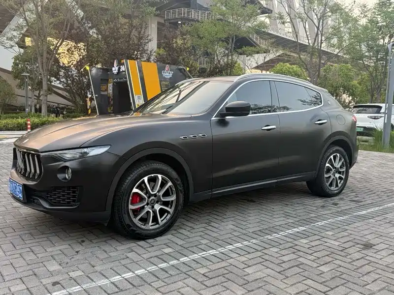Maserati Levante — фото 3