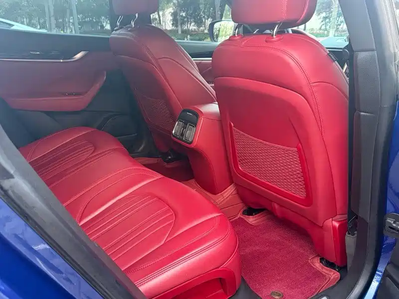 Maserati Levante — фото 10