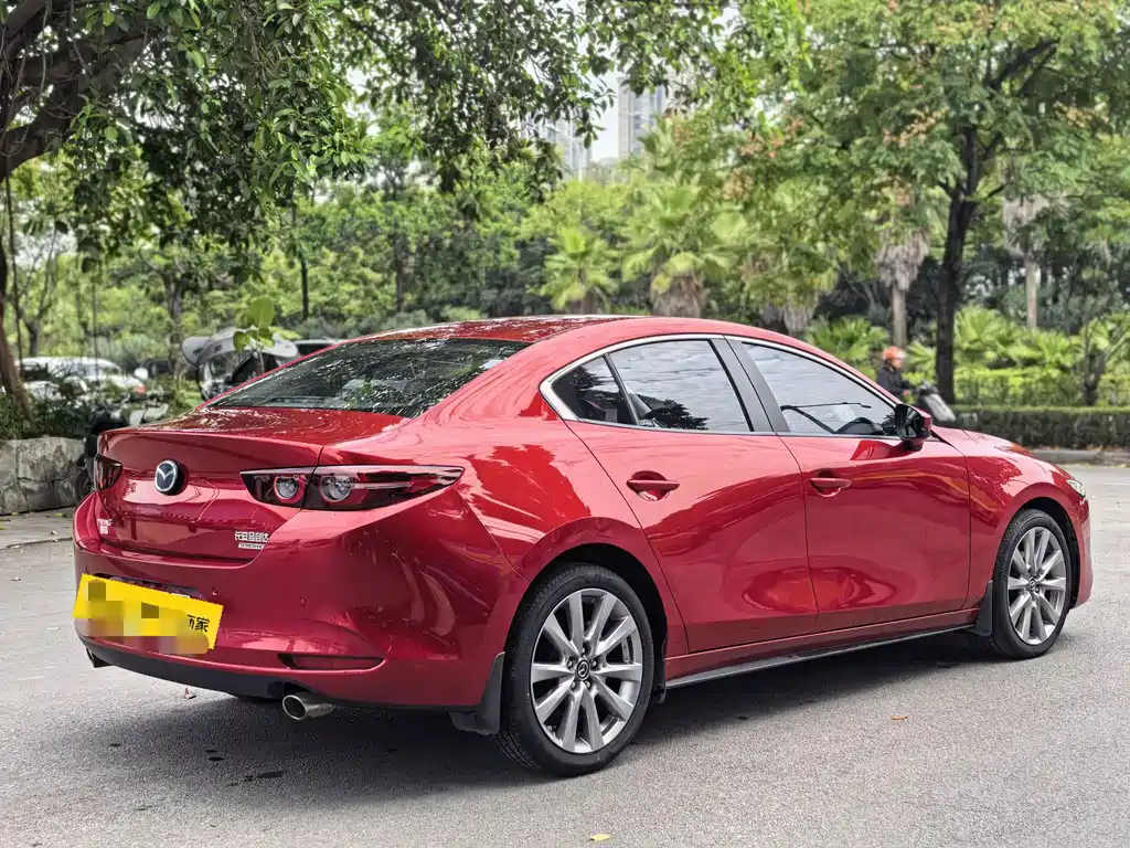 Mazda 3 Axela — фото 8