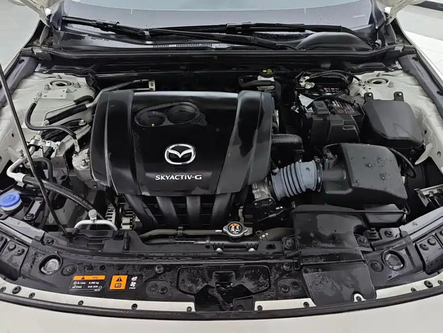 Mazda 3 Axela — фото 10