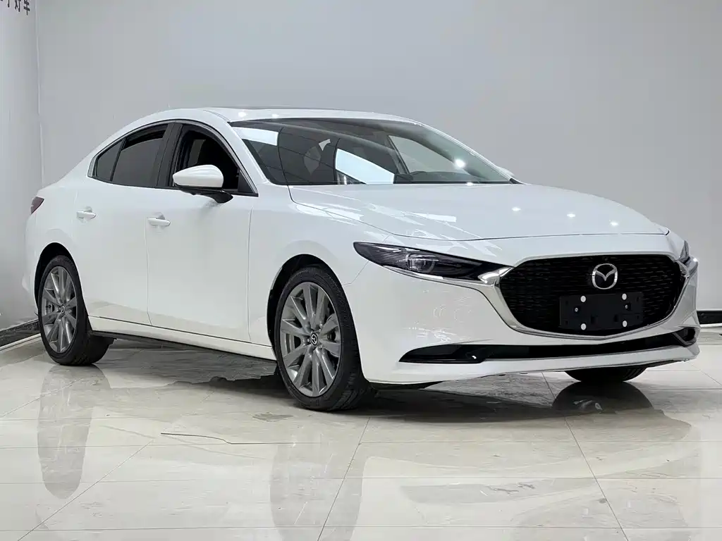 Mazda 3 Axela — фото 3