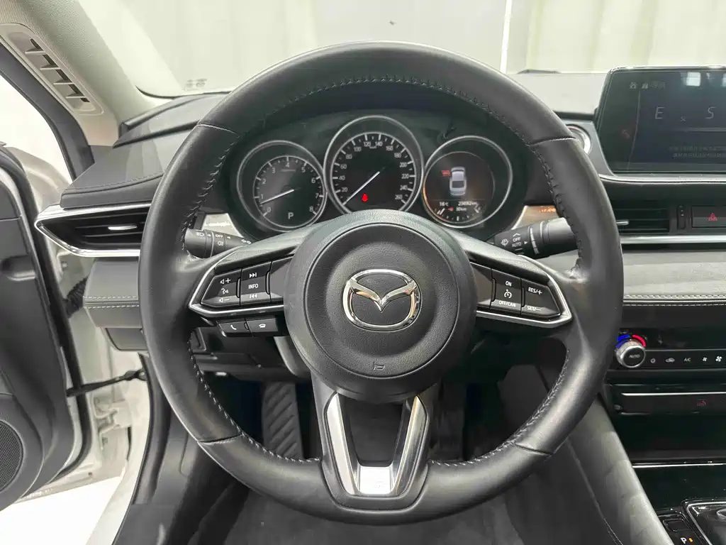Mazda Atenza — фото 11