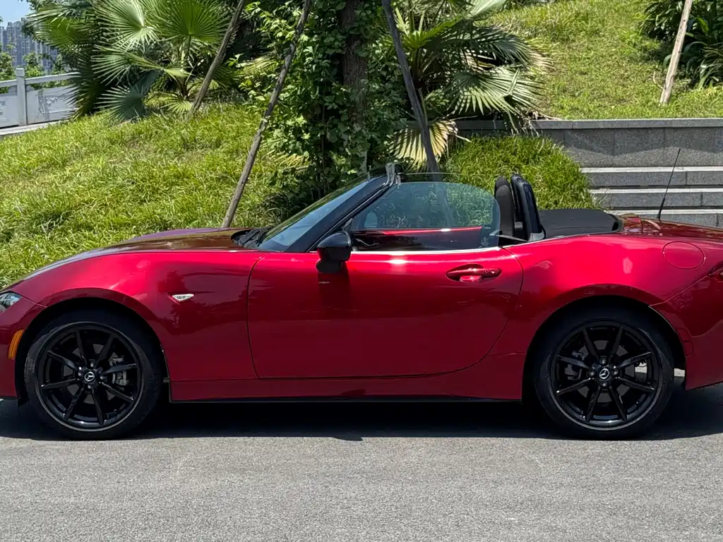 Mazda MX-5 — фото 4