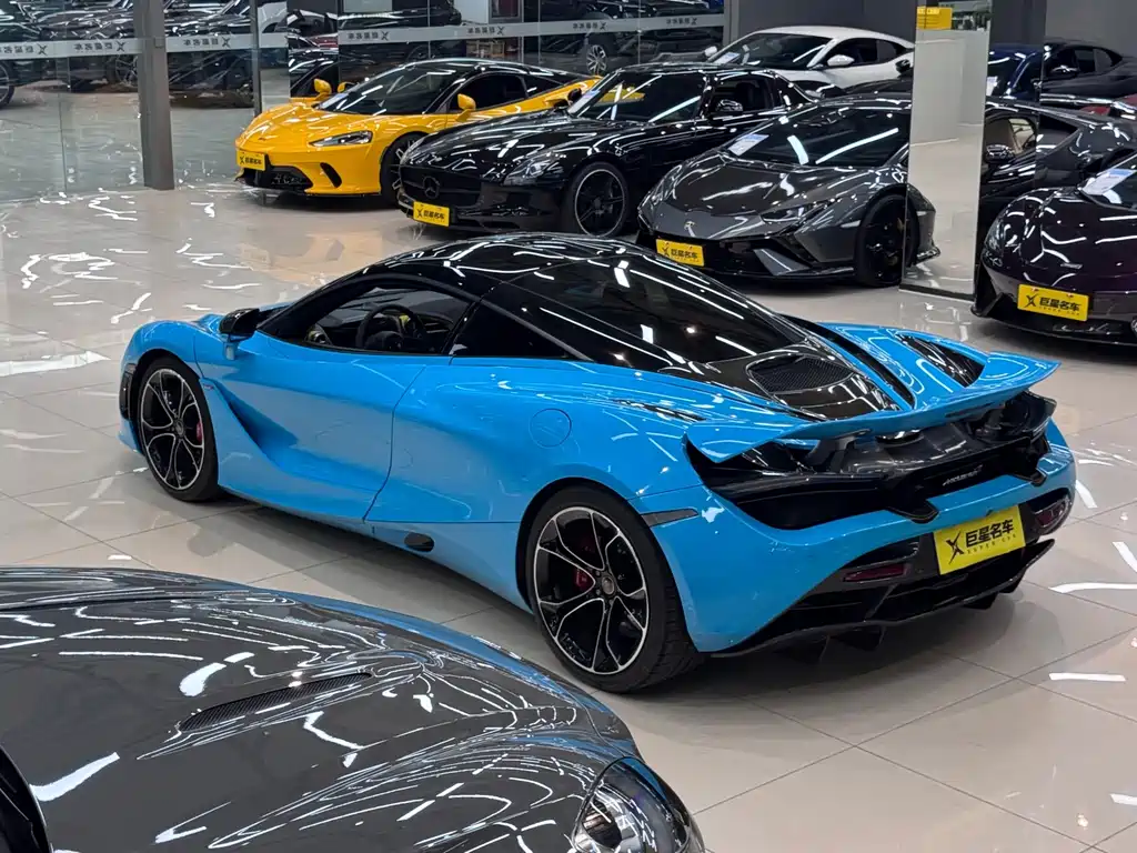 McLaren 720S — фото 9