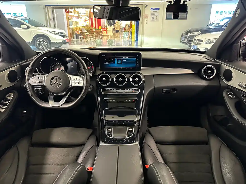 Mercedes-Benz C-Class — фото 18
