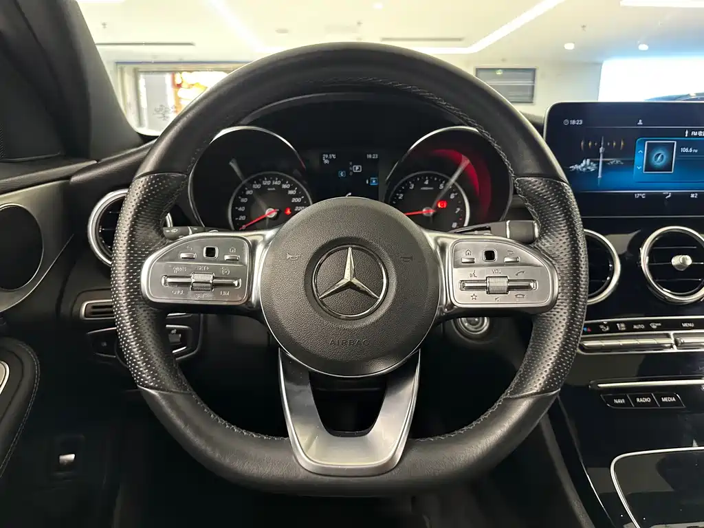 Mercedes-Benz C-Class — фото 21