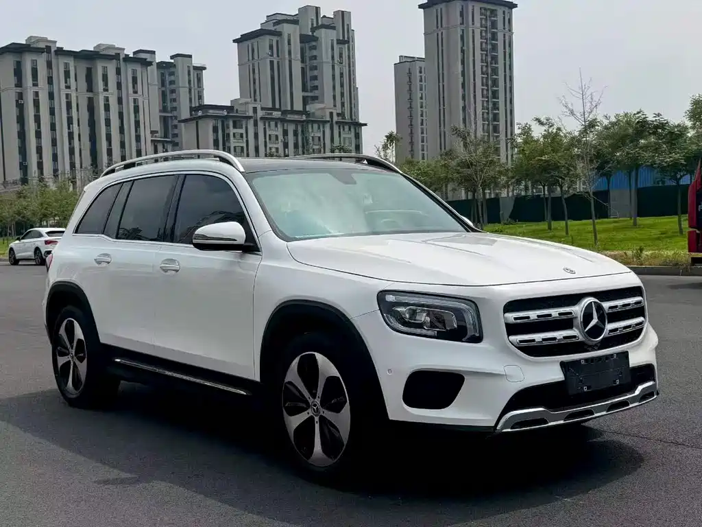 Mercedes-Benz GLB — фото 3