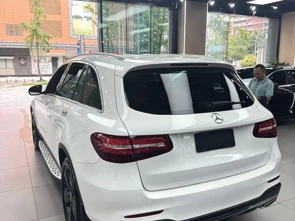 Mercedes-Benz GLC — фото 6