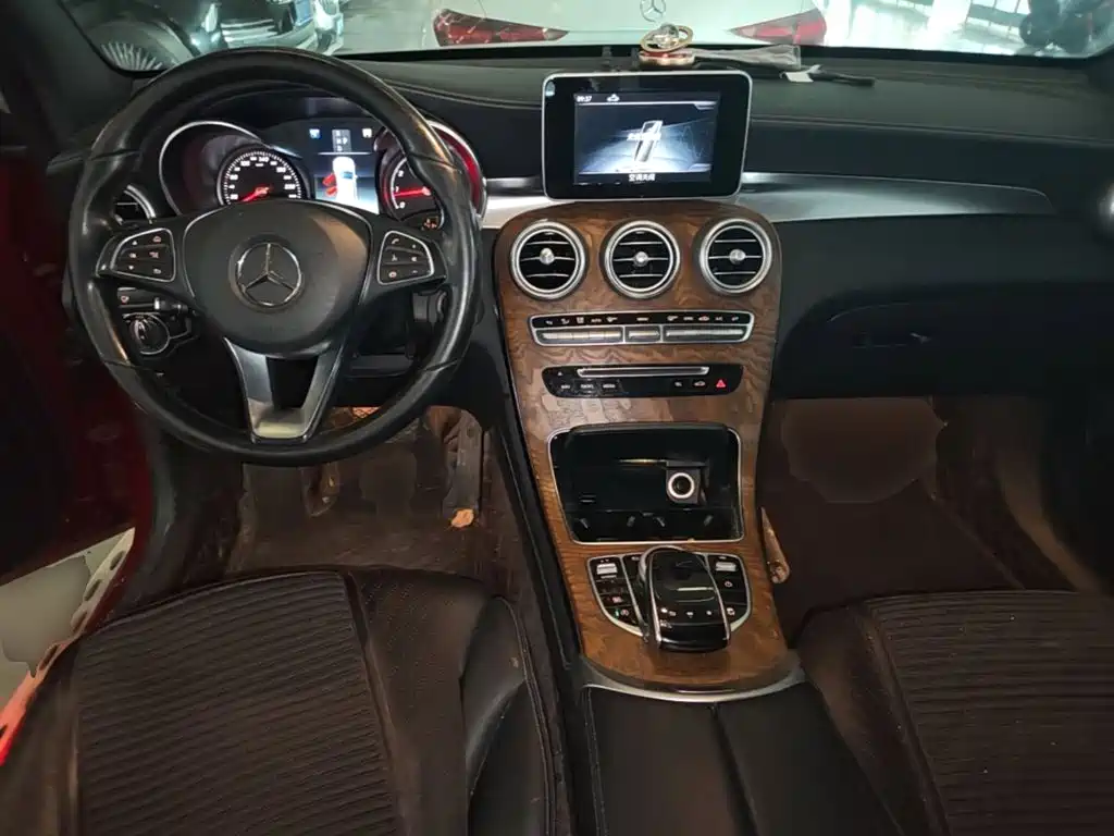 Mercedes-Benz GLC — фото 10