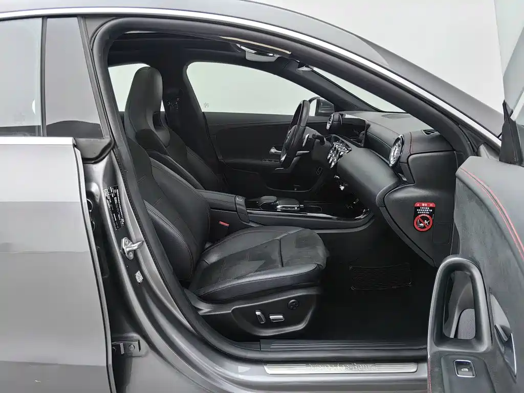 Mercedes-Benz CLA (Import) — фото 23