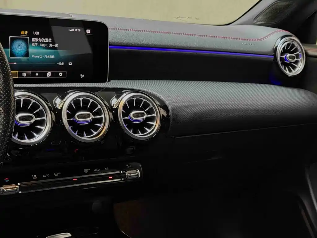 Mercedes-Benz CLA (Import) — фото 14
