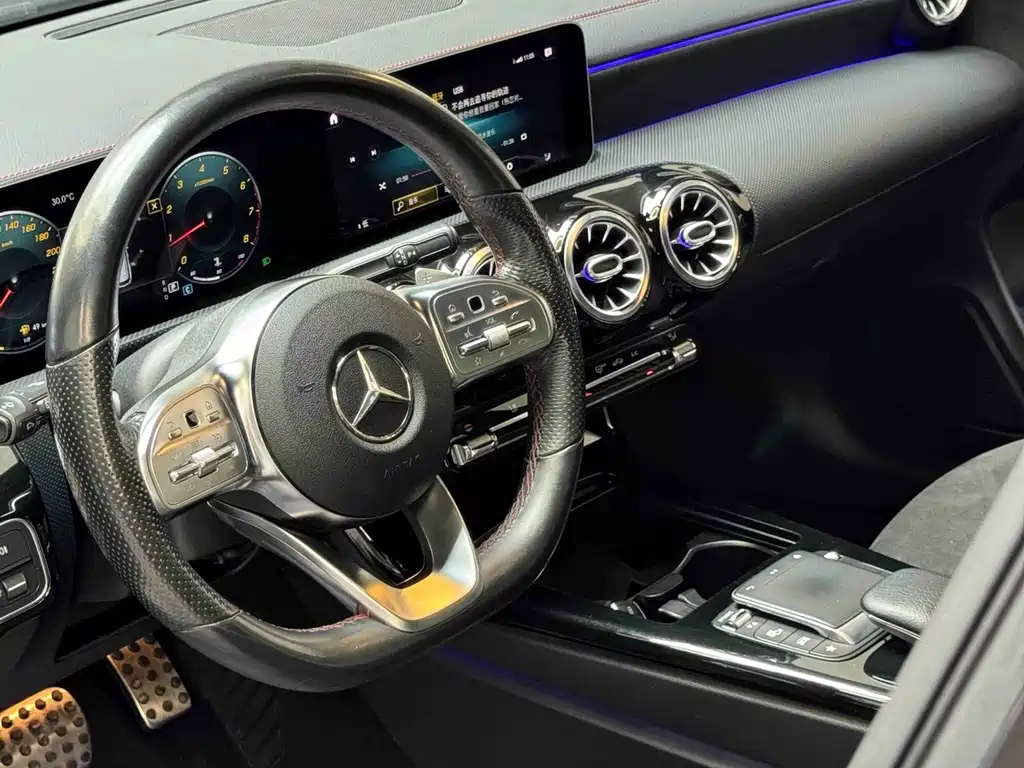 Mercedes-Benz CLA (Import) — фото 8