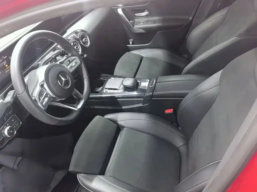 Mercedes-Benz A-Class — фото 14