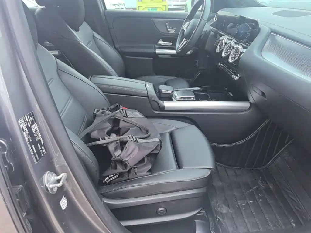 Mercedes-Benz GLA — фото 25