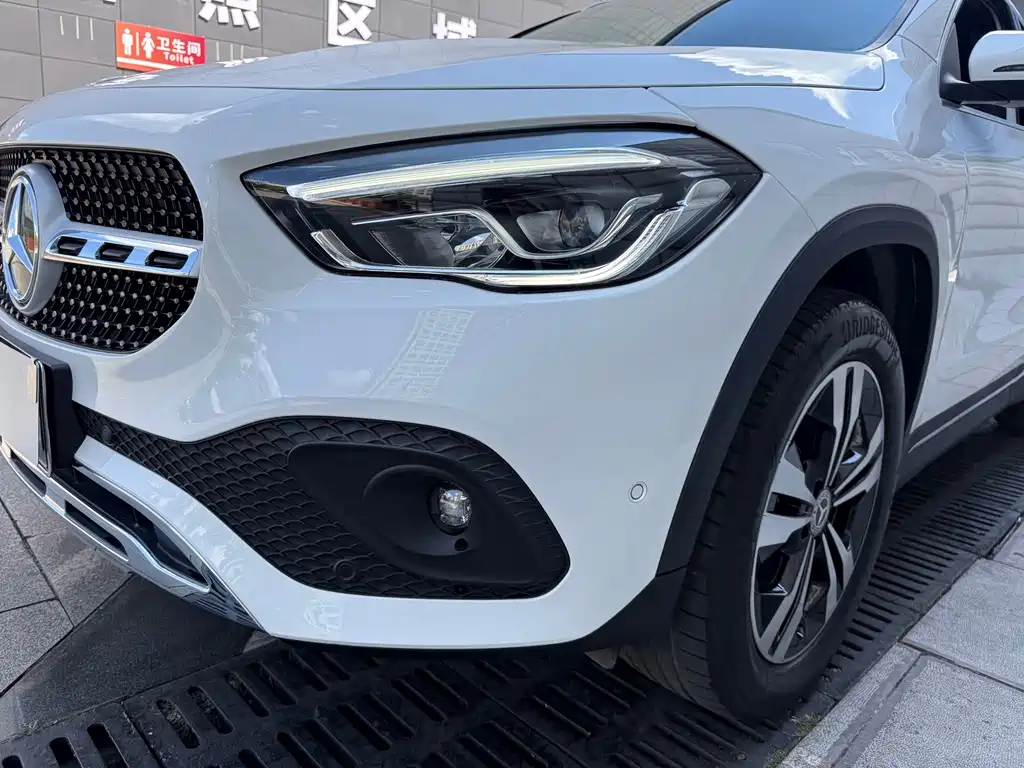 Mercedes-Benz GLA — фото 13
