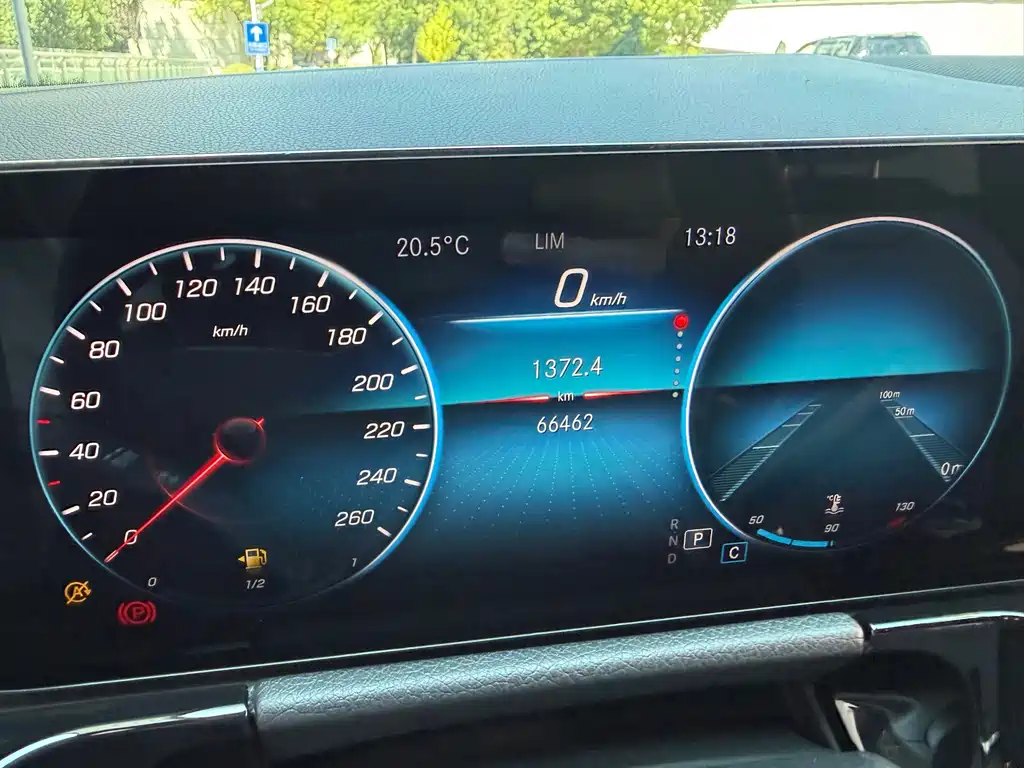 Mercedes-Benz GLA — фото 22