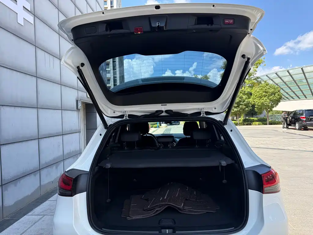 Mercedes-Benz GLA — фото 39
