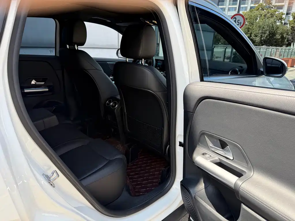 Mercedes-Benz GLA — фото 43