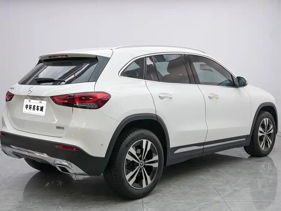 Mercedes-Benz GLA — фото 18