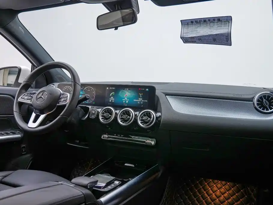 Mercedes-Benz GLA — фото 8