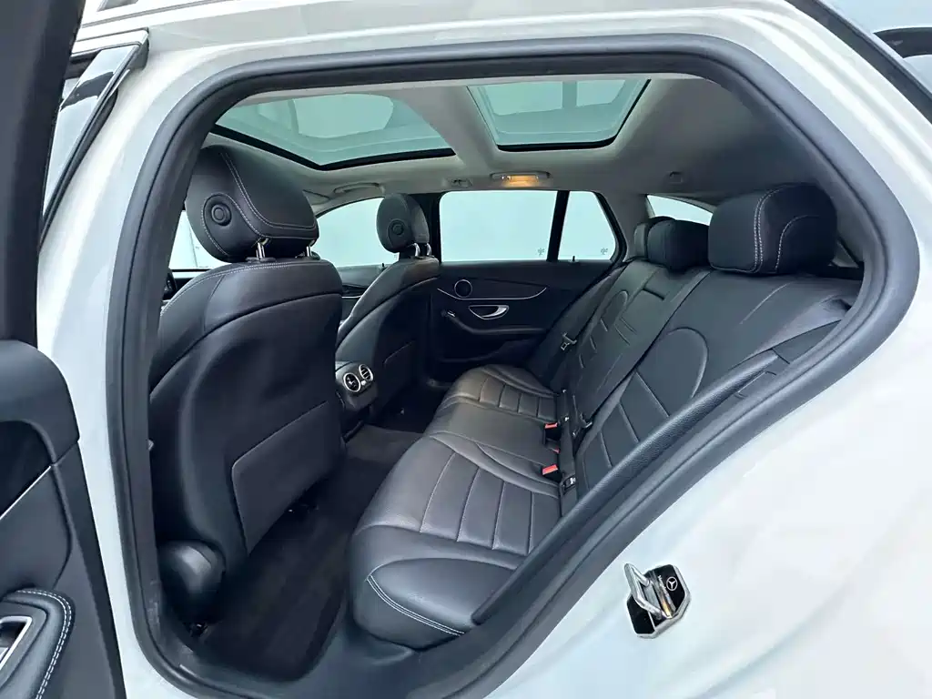 Mercedes-Benz C-Class (Import) — фото 9