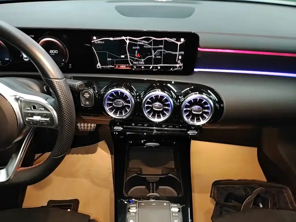 Mercedes-Benz CLA (Import) — фото 13