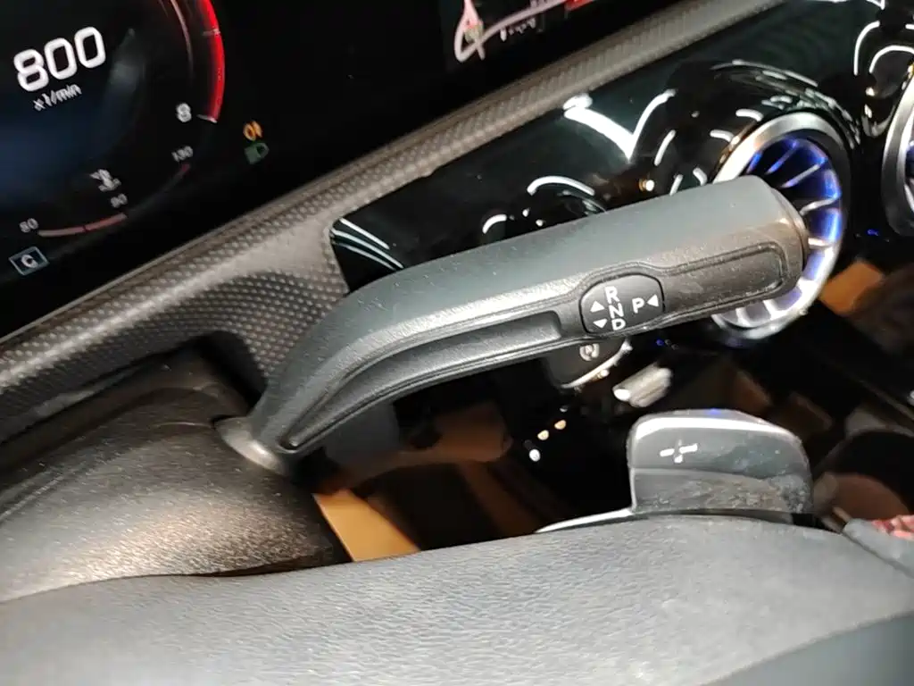 Mercedes-Benz CLA (Import) — фото 14