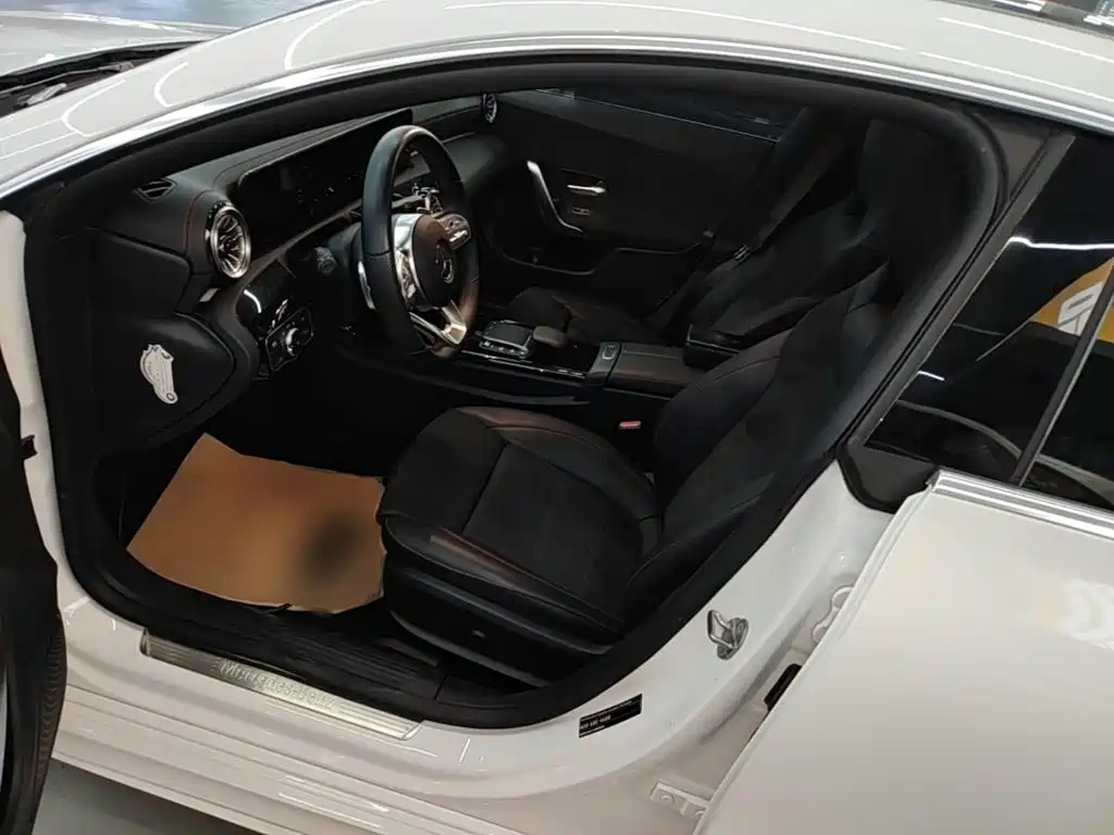 Mercedes-Benz CLA (Import) — фото 15