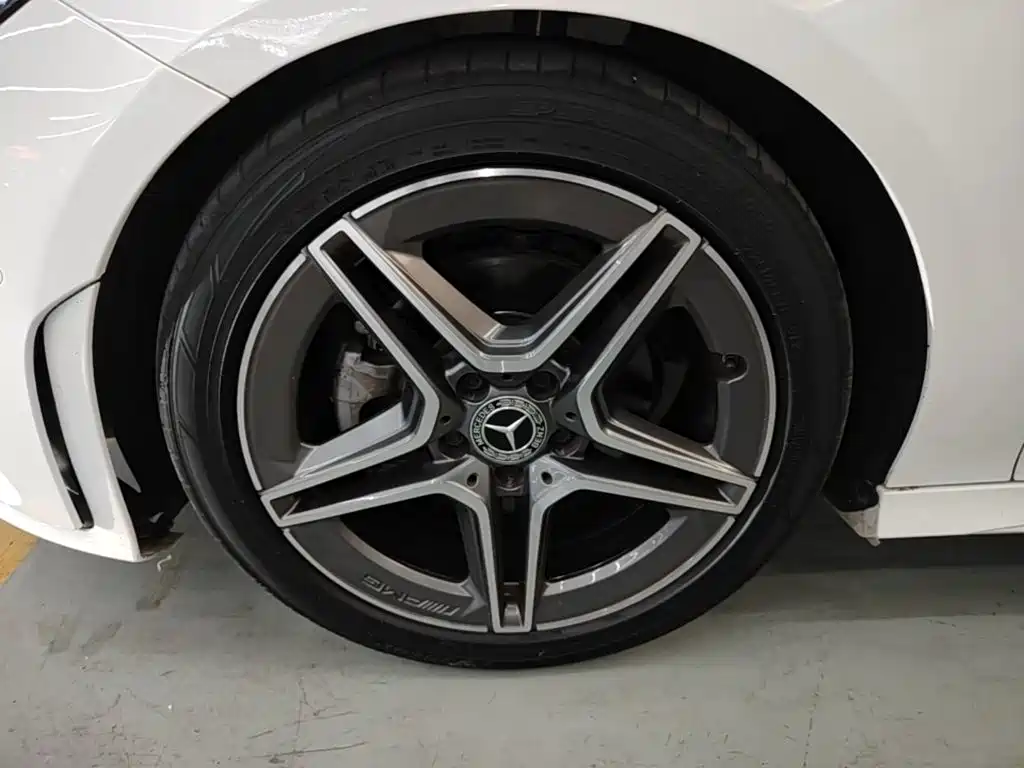 Mercedes-Benz CLA (Import) — фото 23