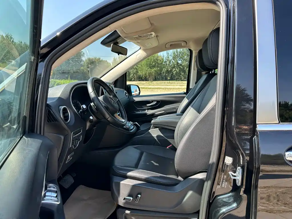 Mercedes-Benz Vito — фото 10