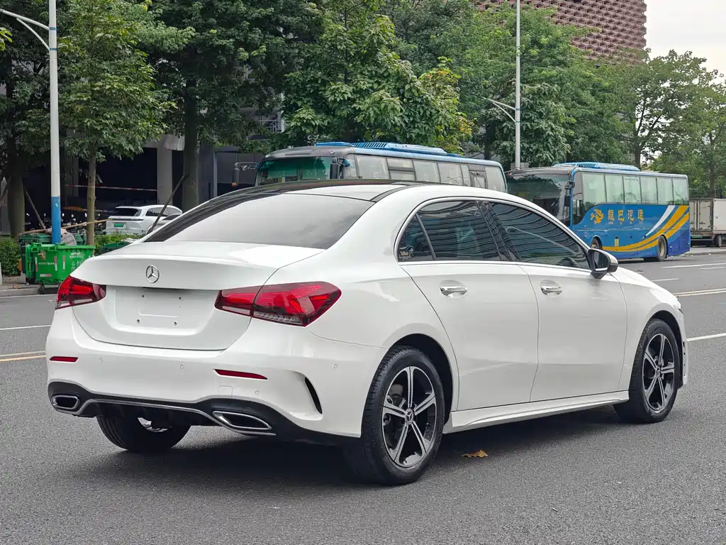 Mercedes-Benz A-Class — фото 7