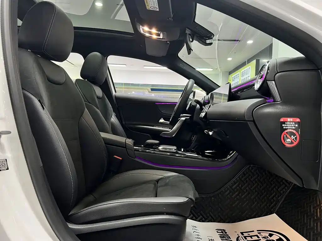 Mercedes-Benz A-Class — фото 14