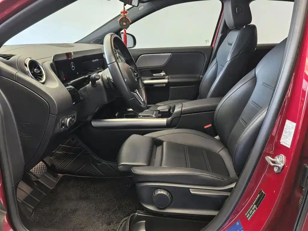 Mercedes-Benz GLA — фото 14
