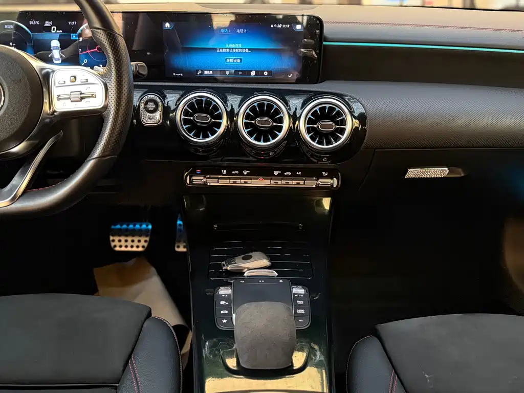 Mercedes-Benz CLA (Import) — фото 10