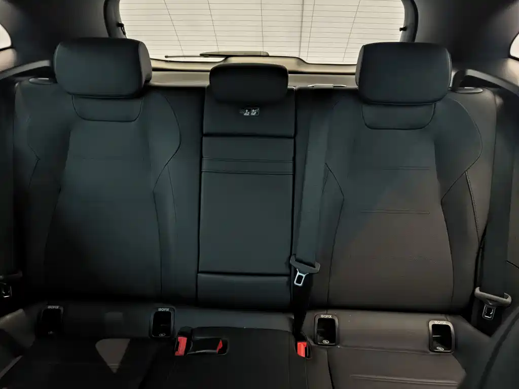 Mercedes-Benz EQA — фото 10