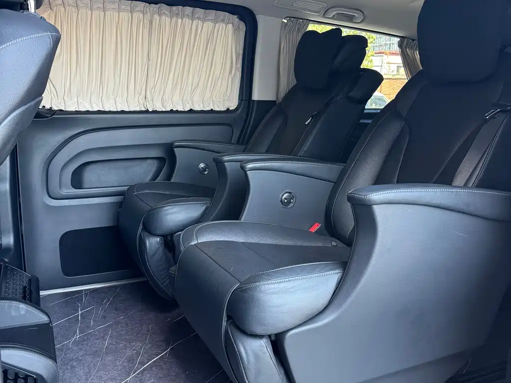 Mercedes-Benz Vito — фото 11