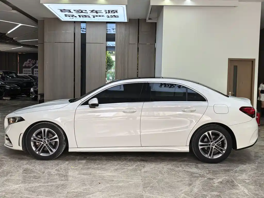 Mercedes-Benz A-Class — фото 4