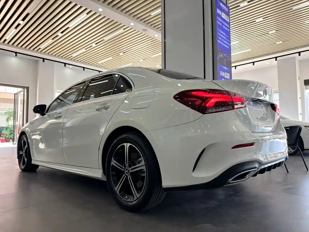 Mercedes-Benz A-Class — фото 4