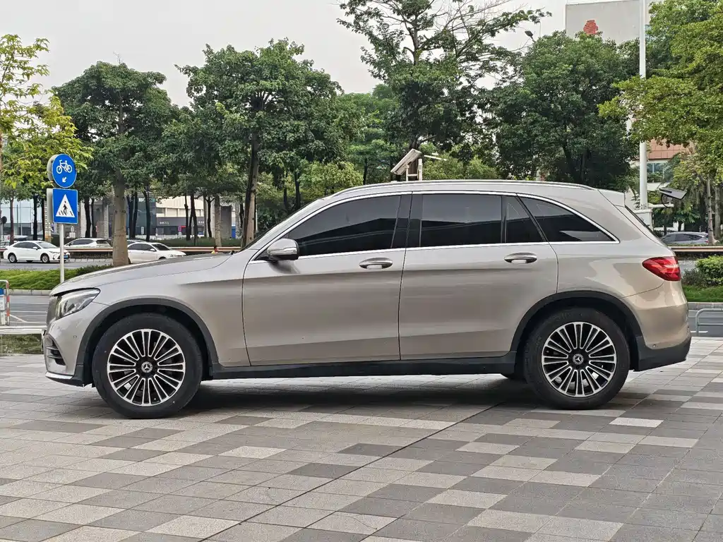 Mercedes-Benz GLC — фото 9
