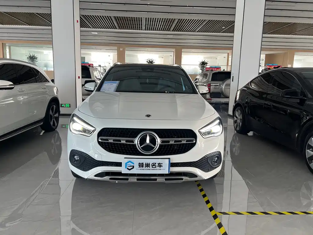 Mercedes-Benz GLA — фото 8