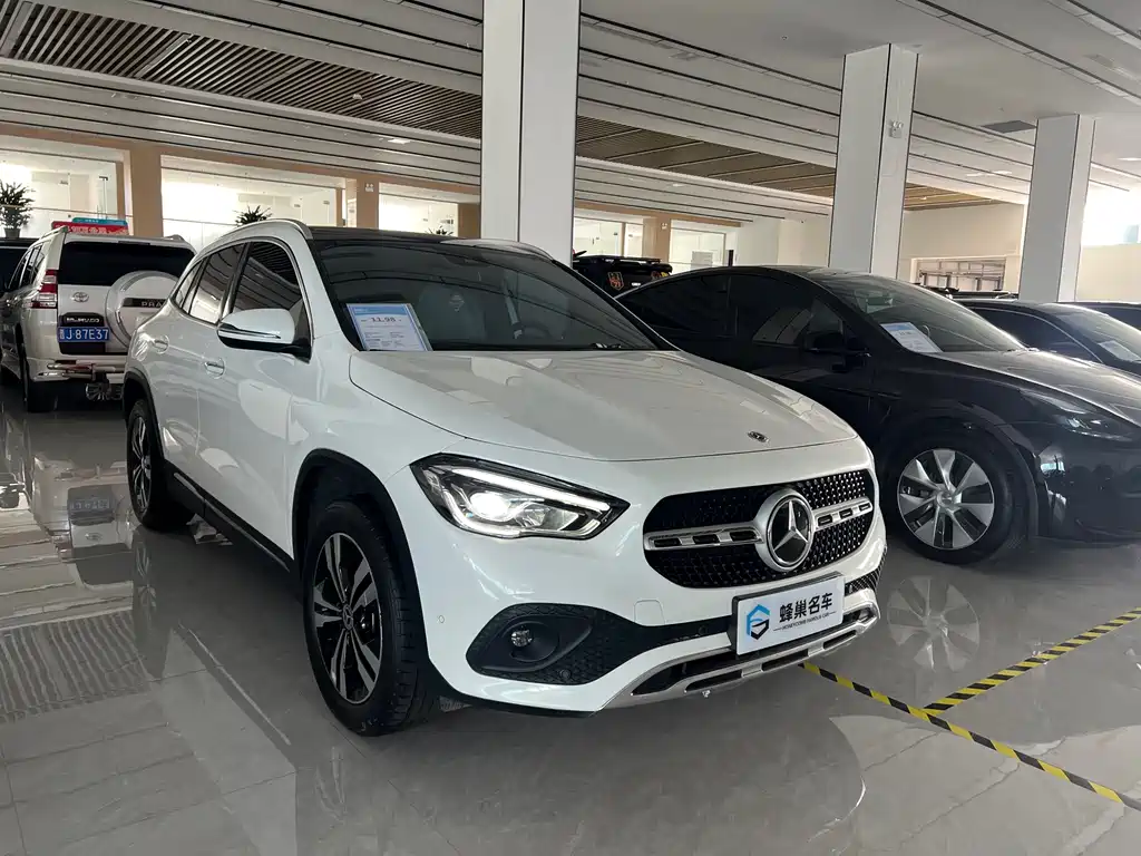 Mercedes-Benz GLA — фото 9