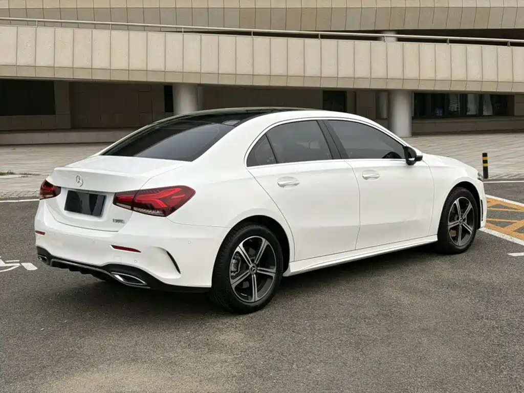 Mercedes-Benz A-Class — фото 7