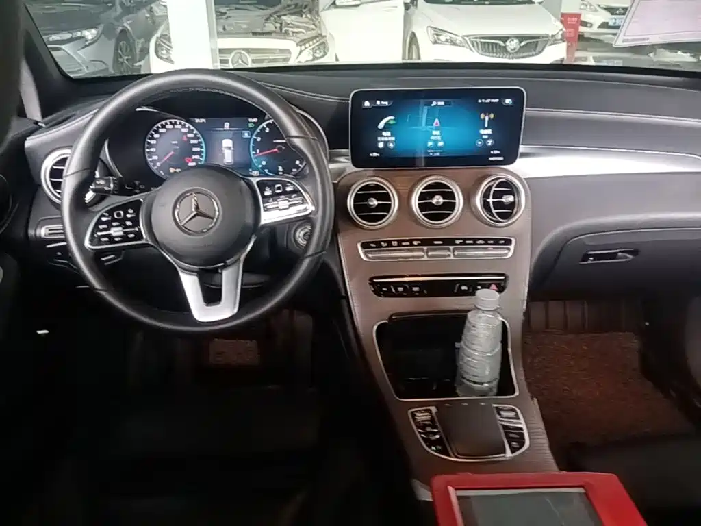 Mercedes-Benz GLC — фото 10
