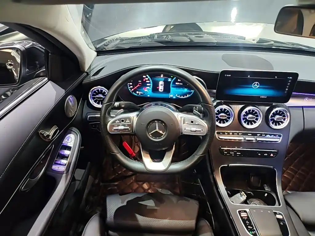 Mercedes-Benz C-Class — фото 11