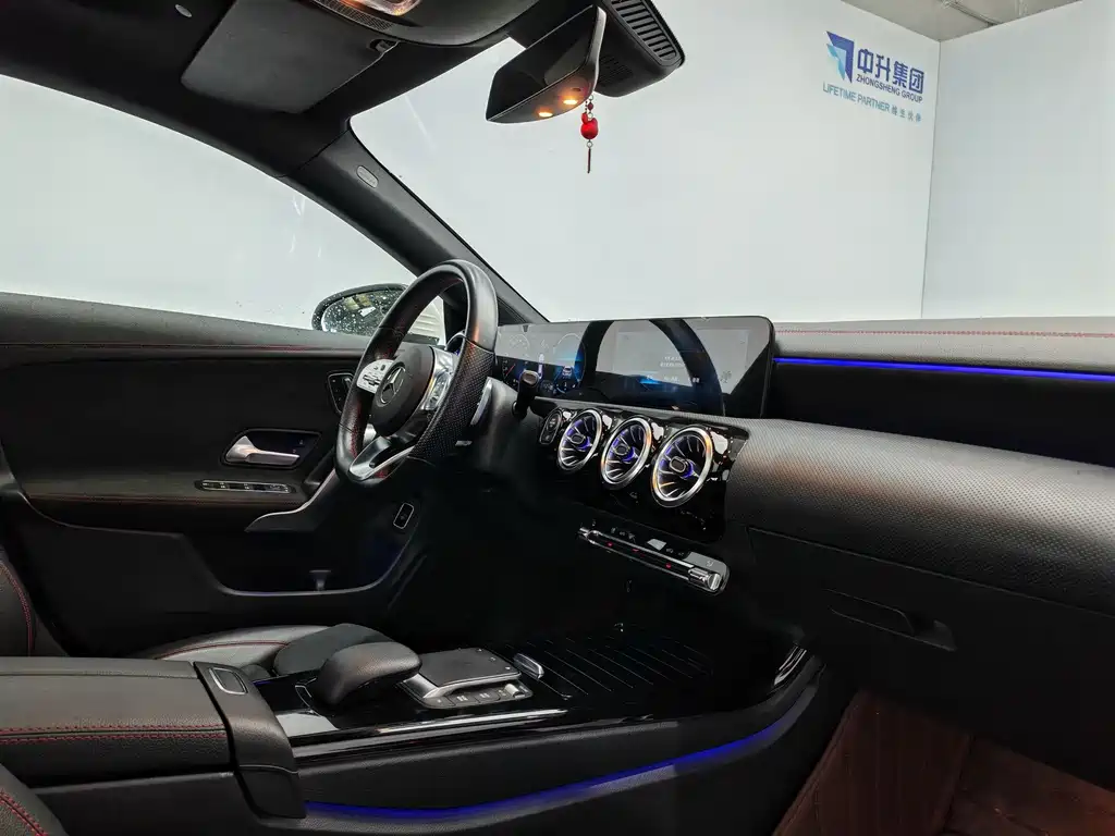 Mercedes-Benz CLA (Import) — фото 15