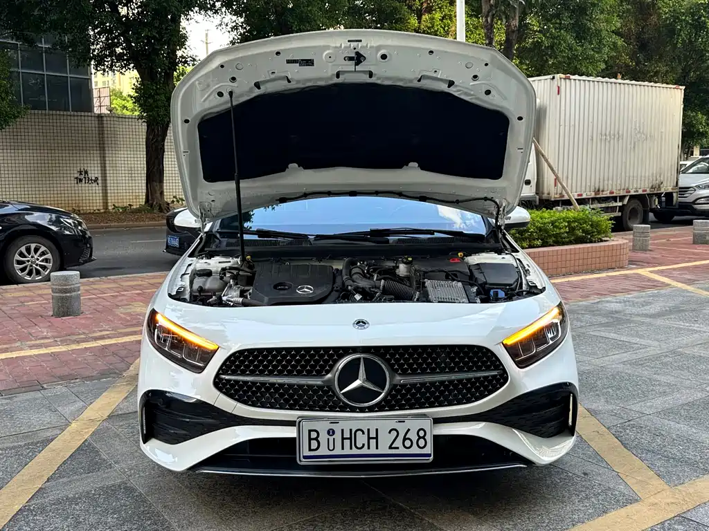 Mercedes-Benz A-Class — фото 14