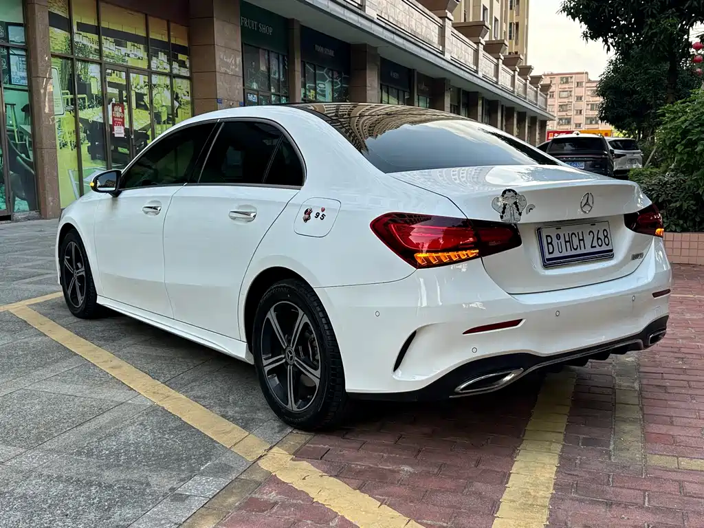 Mercedes-Benz A-Class — фото 6