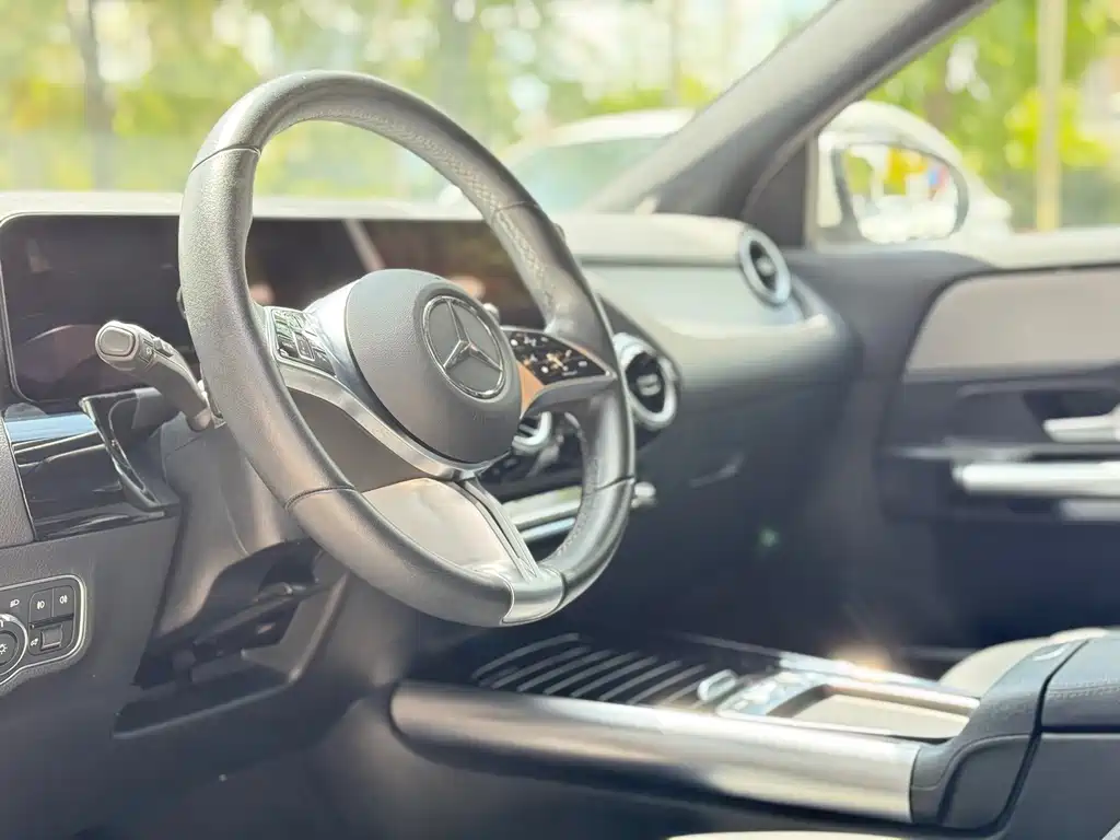 Mercedes-Benz GLA — фото 14