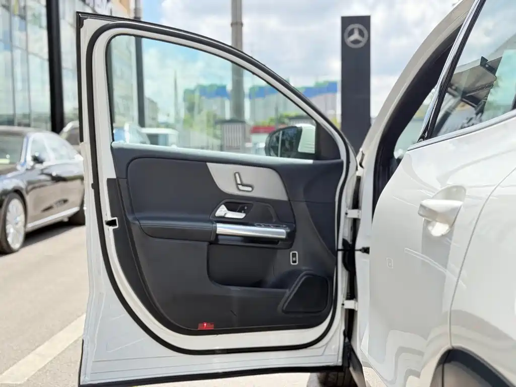 Mercedes-Benz GLA — фото 15
