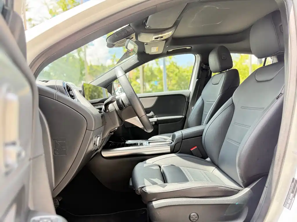Mercedes-Benz GLA — фото 16